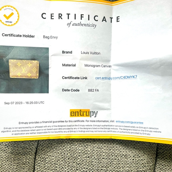 Louis Vuitton Monogram Wallet - Picture 10 of 10